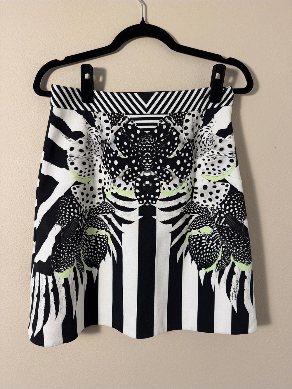 Just Cavalli Black & White Graphic A-Line Skirt with Neon Accent Size 44 (US 8)